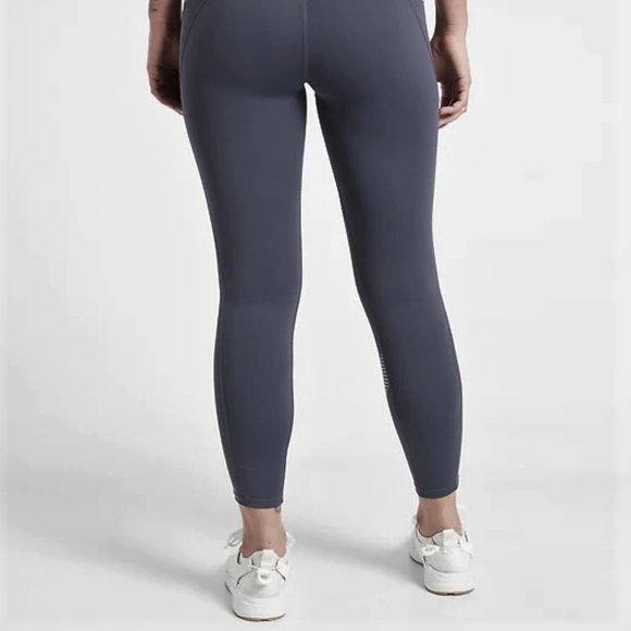 Athleta Legend 7/8 Tight size 3X Violet/Lilac - Picture 7 of 7